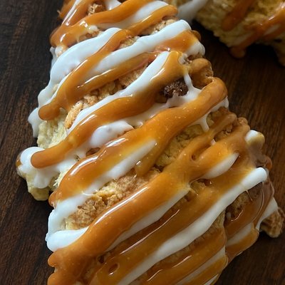 Caramel Apple Scones