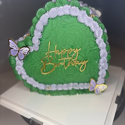 Standing Heart Cake