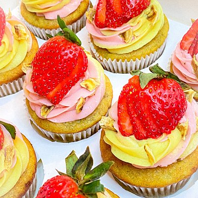 Custom Cupcake Box (12)