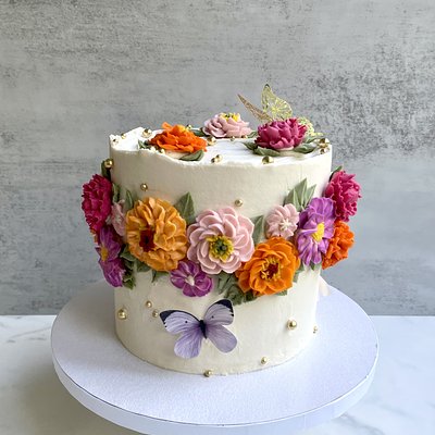 6-Inch/8-Inch Buttercream Flower Cakes