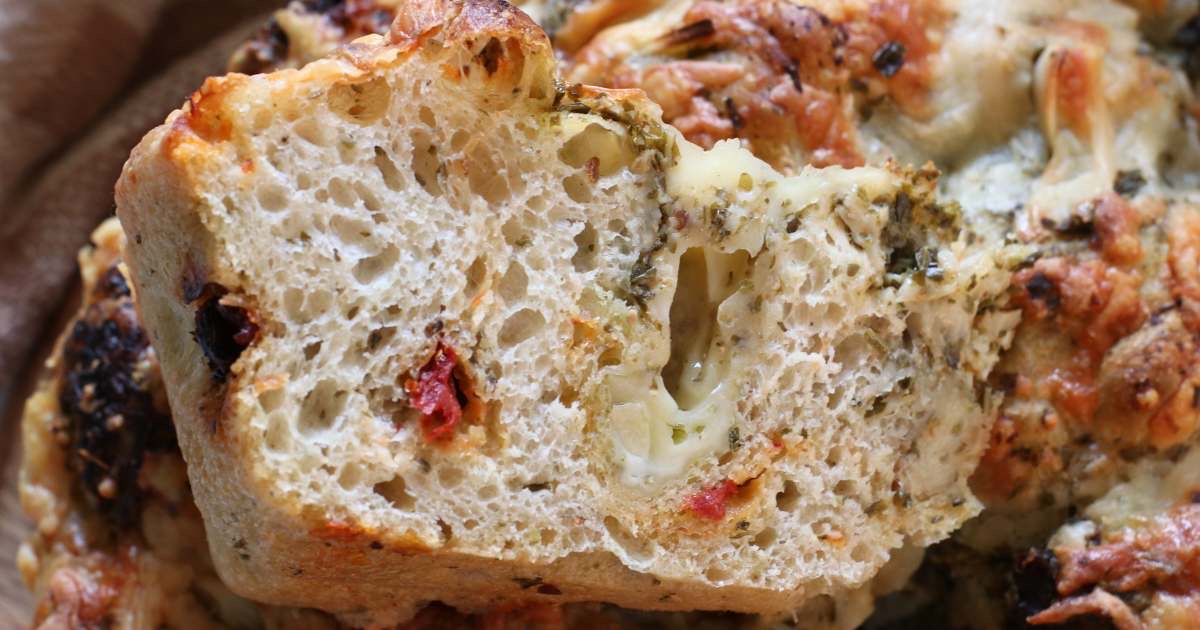 Pesto & Sundried Tomato Focaccia 