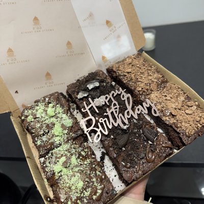 Loaded Brownies (6)
