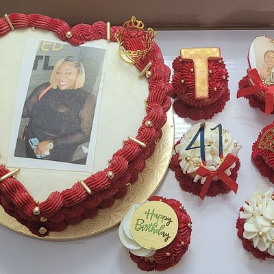 ❤️  2 Layer 8 inch Cake Bento Box w/ Photo