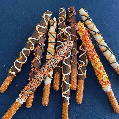 Halloween PRETZEL STICKS 24