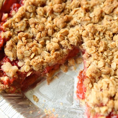 Strawberry Crumble Pie