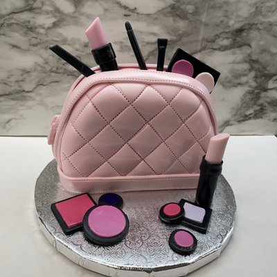 Makeup Bag Fondant