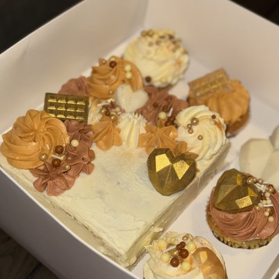 Cake Box