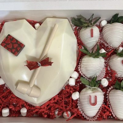 BREAKABLE LOVE BOX