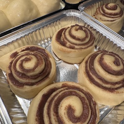 Cinnamon Rolls 