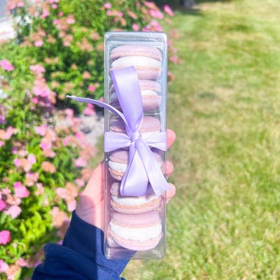 Custom Macarons