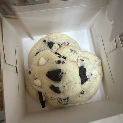 Cookies & Cream Cookies