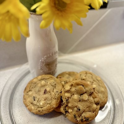 White Chocolate Cranberry