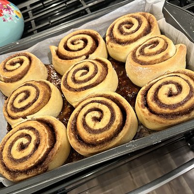 Cinnamon Rolls (8 Rolls)