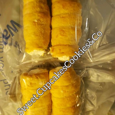 Canoli Creme Horns