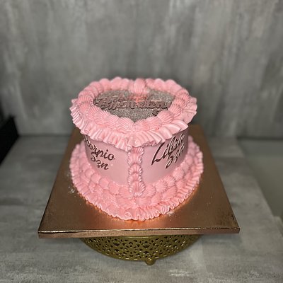 Vintage Heart Cake - 6 Inch