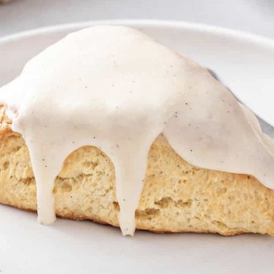 Sourdough Honey Peach Scones