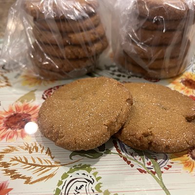  6 Molasses Cookies