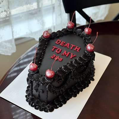 Coffin Cake 