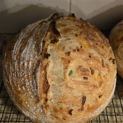 Cheddar-Jalepeno Sourdough 