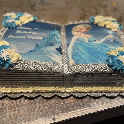 Story Book Cake 