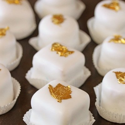 Petit Fours 