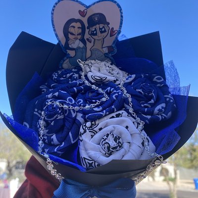 Small Bandana Bouquet 🌹 