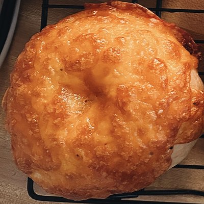 8 Pack Cheddar Bagels