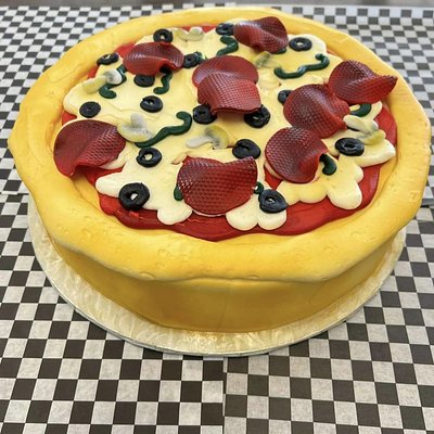 'PIZZA Party' Cake