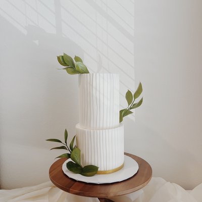 Two Tiered Cake 