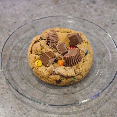 TRICK OR TREAT Candy Filled Cookie 