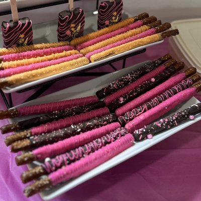 Dipped Pretzel Rods (12)