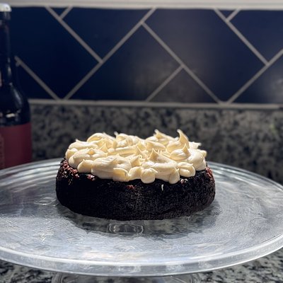 Chocolate King’s Pint Cake 6”