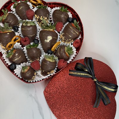 Chocolate Covered Strawberries ❤️ Box