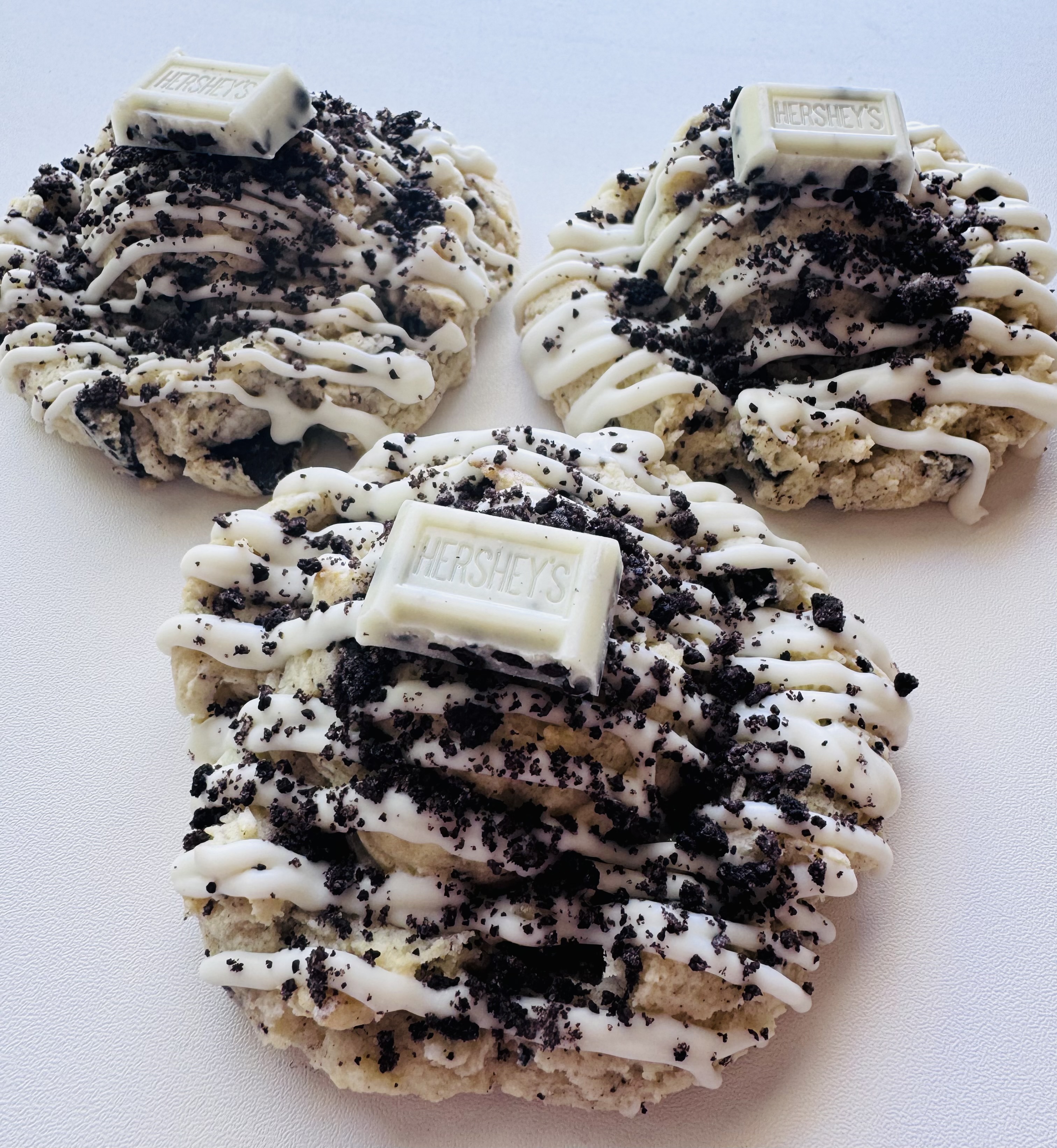 Cookies & Cream Cookie