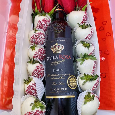 Strawberry wine box