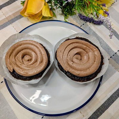 Vegan Chocolate Cupcakes (6) 🌿
