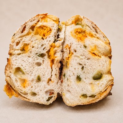 Cheddar and Jalapeño Sourdough Bread 