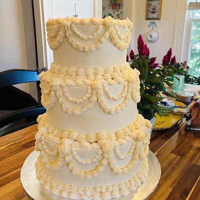 Custom Vintage Style Wedding Cake