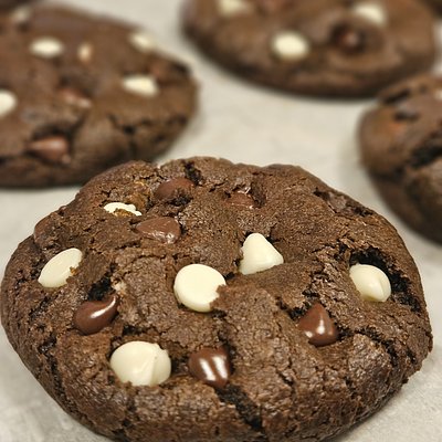 Classic Triple Chocolate Chip (6-Pack)