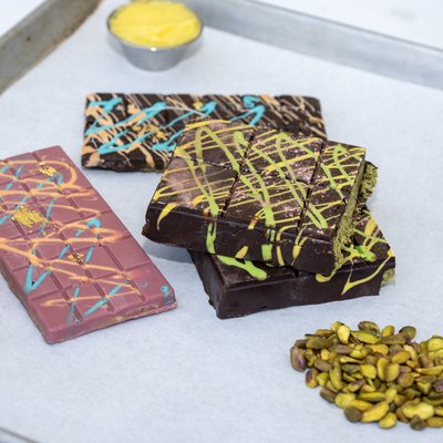 Kadayif Dubai Chocolate Dark & Raspberry 