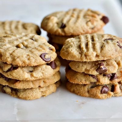 Sourdough Peanut Butter Chocolate Chip Cookies