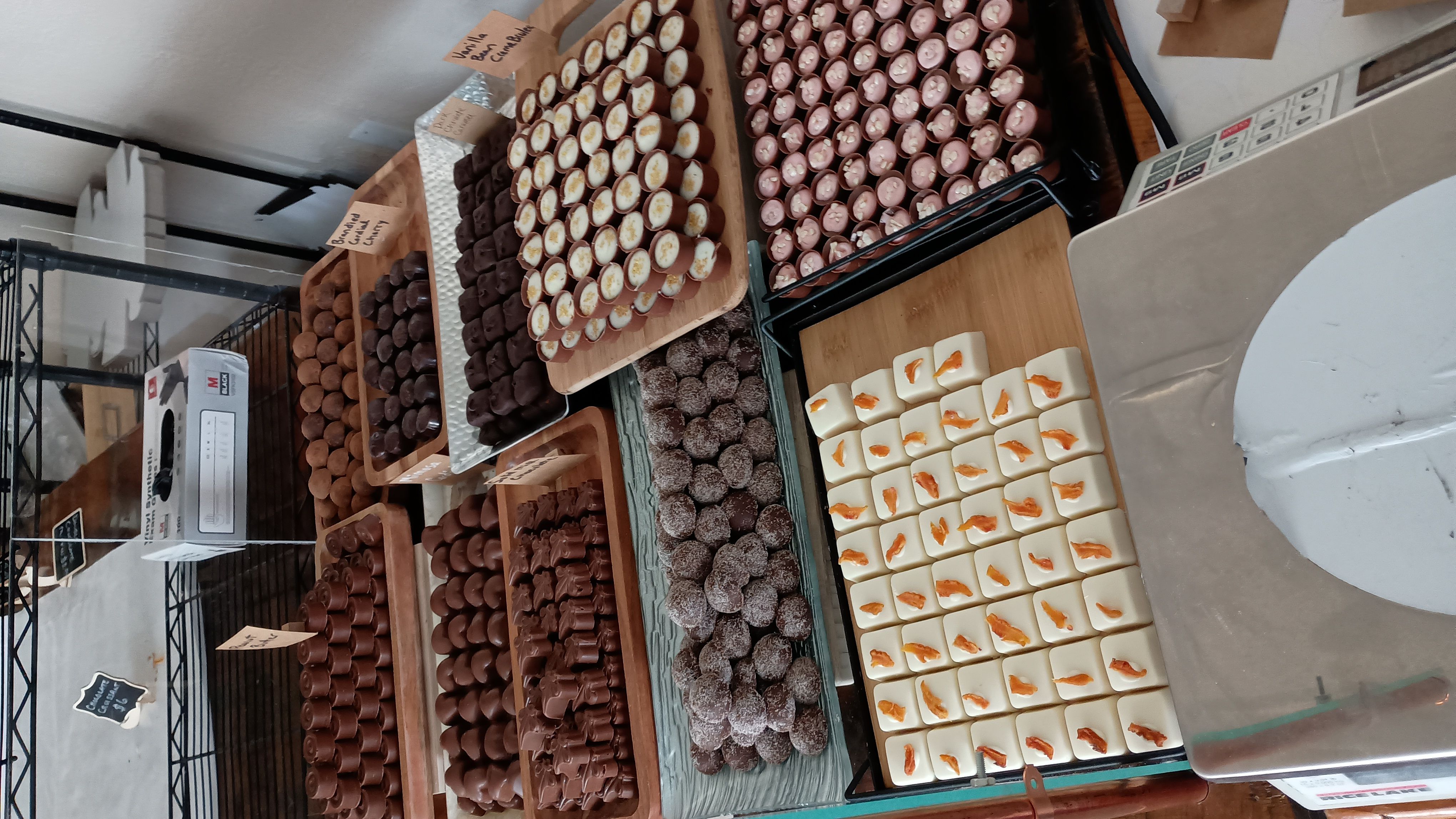 8 PC Chocolate Box 
