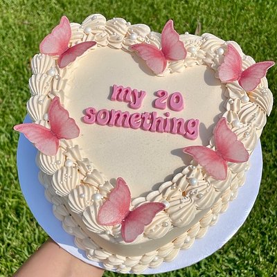 8 Inch Heart Cake