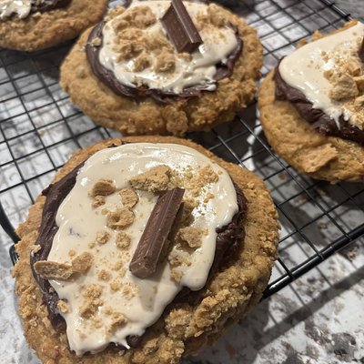 Savannah Gals Specialty Smores Cookie-Dozen