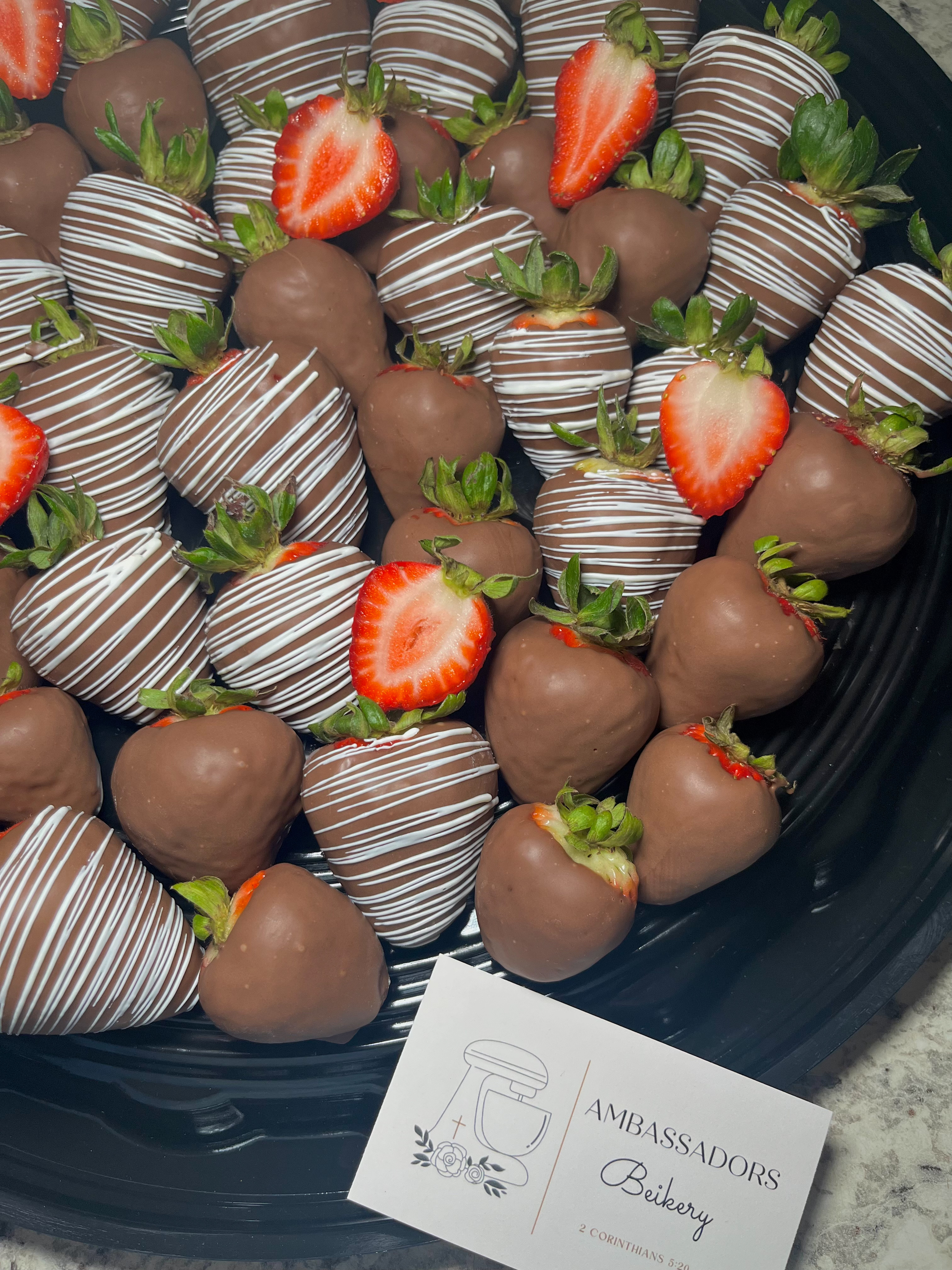 Chocolate Strawberries Party Tray