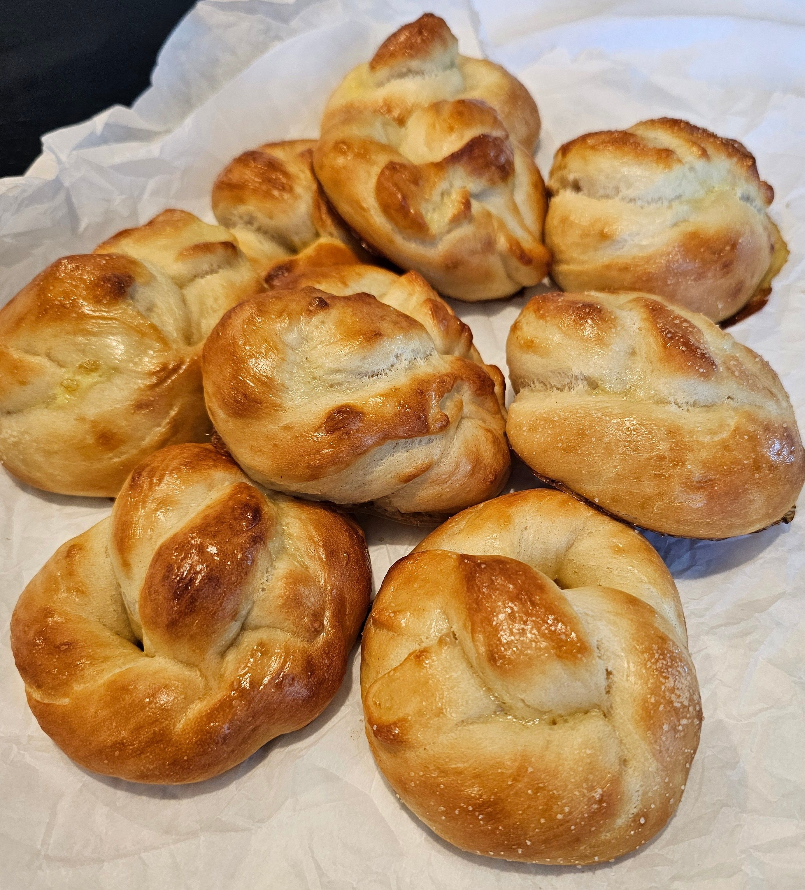 Pretzel Knots