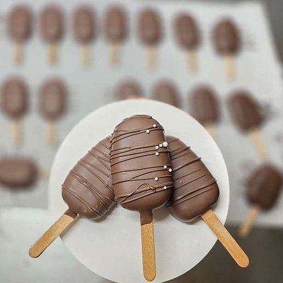 Cakecicles