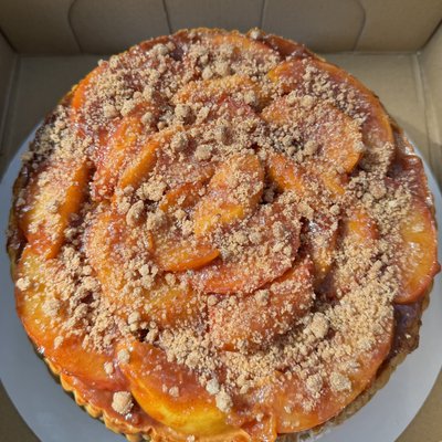 NYC Style Peach Cobbler Cheesecake 