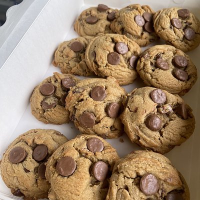 Peanut Butter Cup Chocolate Chip Cookies 