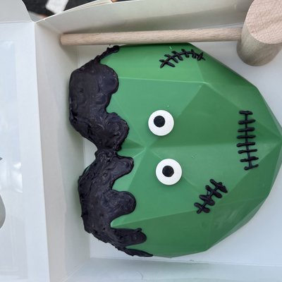 Frankenstein Breakable  Filled With Candy 